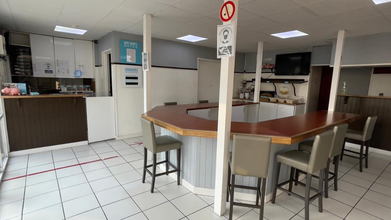 Kyriad Direct Val De Reuil Val-de-Reuil Dış mekan fotoğraf