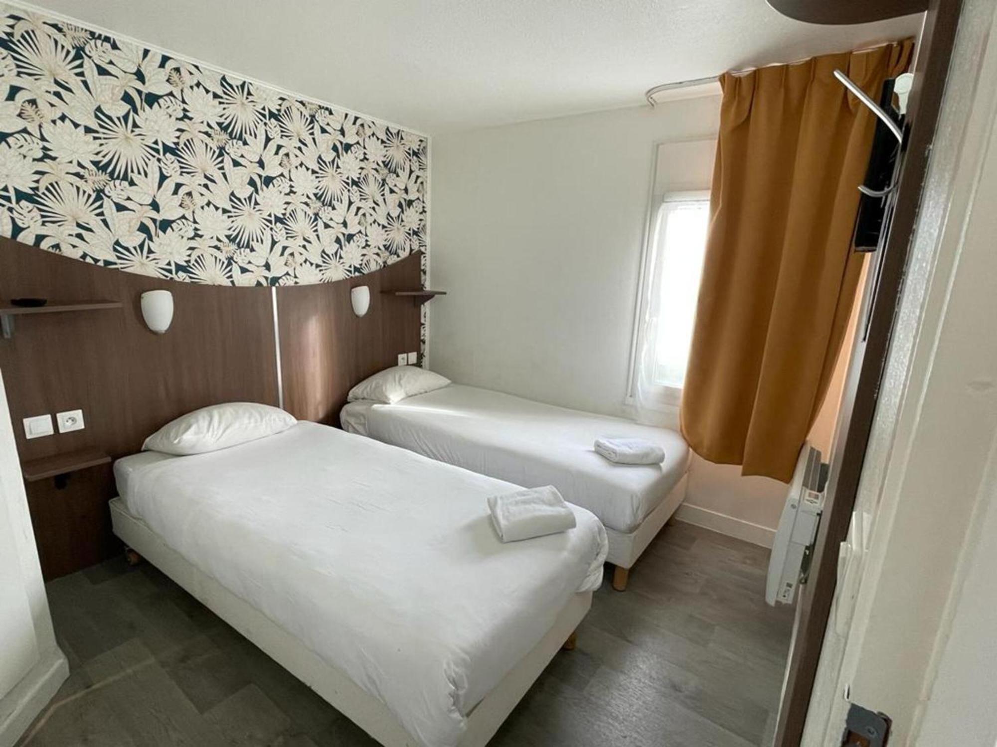 Kyriad Direct Val De Reuil Val-de-Reuil Dış mekan fotoğraf